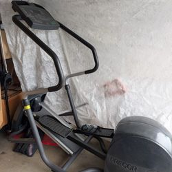 Precor Elliptical EFX5.21si