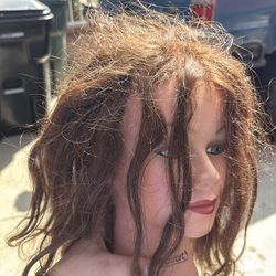 Practice head for cosmetology