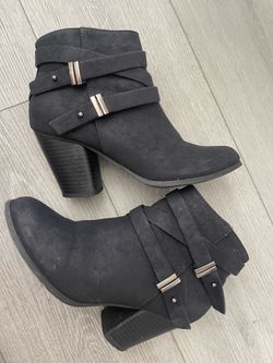Soda Black ankle boots