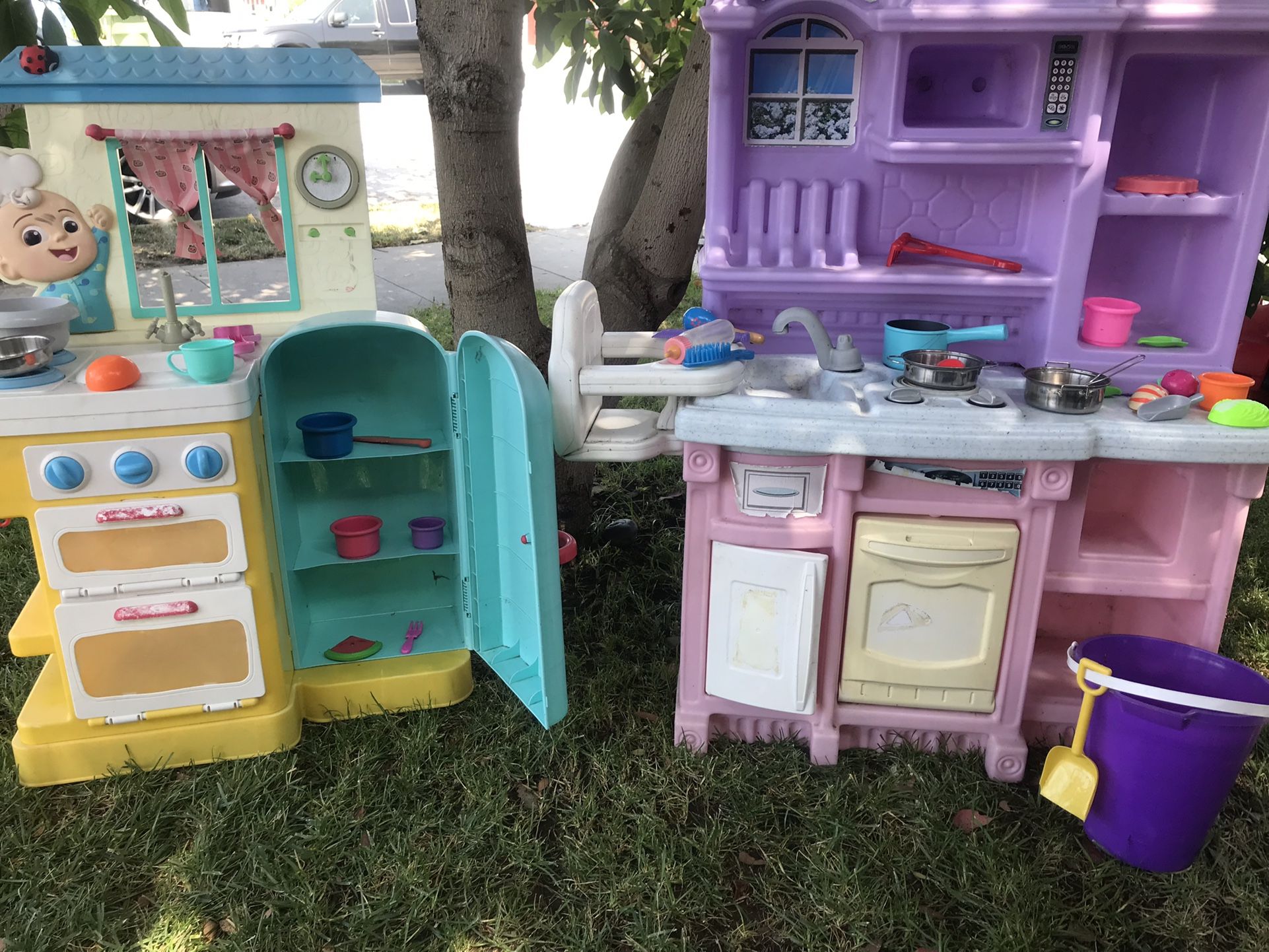Kitchens Used Clean Small One $10 Big One $25 Obo