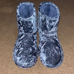 Ugg— Classic Mini ll Velvet Boots 