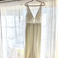 NEW** Never Worn Designer Wedding Dress 2024