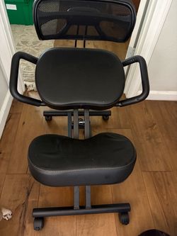DRAGONN by VIVO Ergonomic Kneeling Chair w/ Back Support – Like New