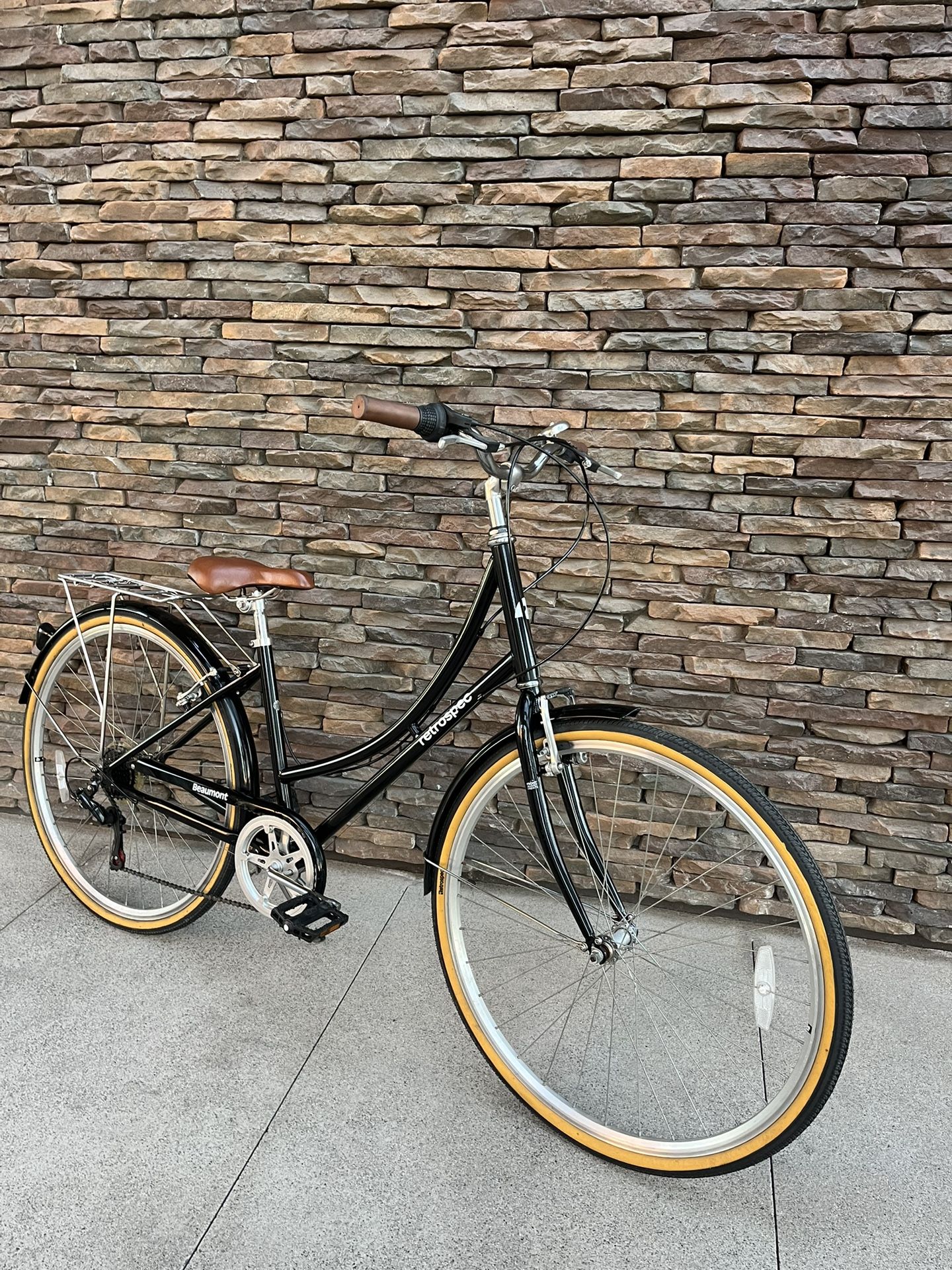 Retrospec “ Beaumont” 7 Speed City Bike 