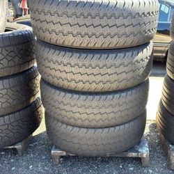 275 65 18 Trailfinder Set of 4 Used Like New Condition