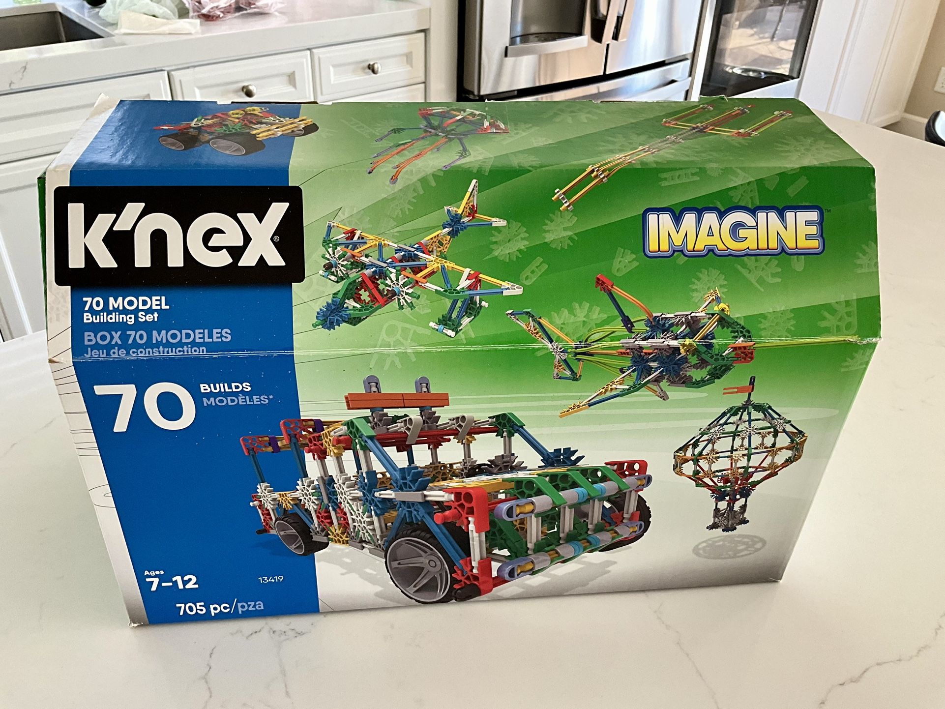 K’nex - 70 Model Building Set W/ Instructions