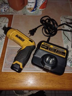 Screwdriver 8v dewall