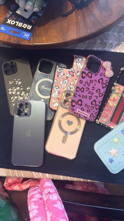 I PHONE CASES