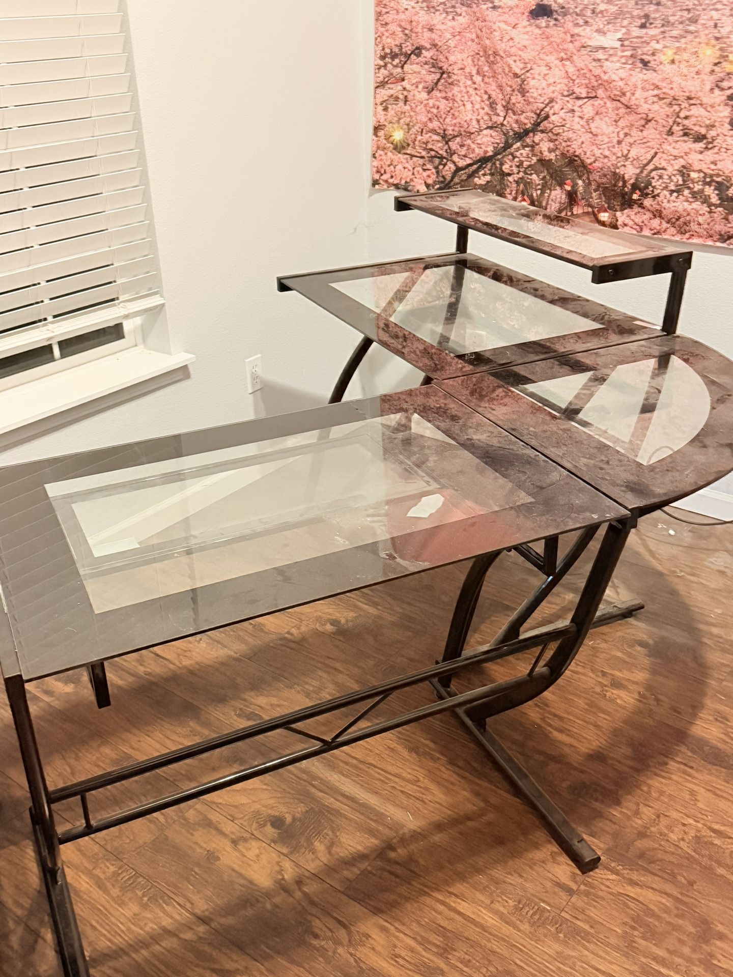 L shape Glass Desk 