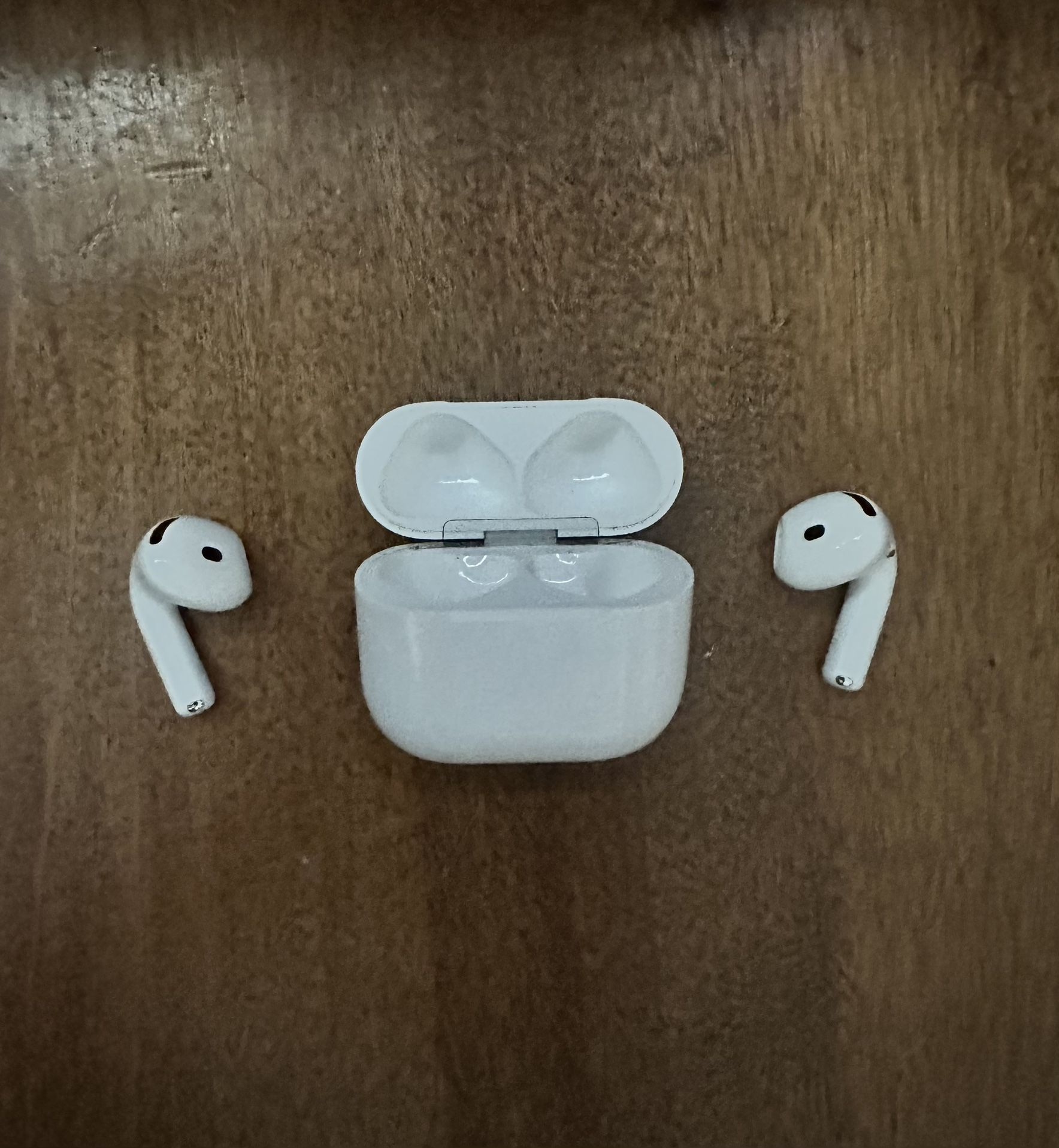 Apple - AirPods 4 - White (without noise cancellation)