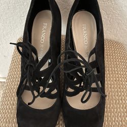 Women’s Shoes 