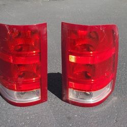 2007 Gmc Sierra Tail Lights