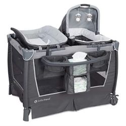 Baby Trend Playpen w/Mattress