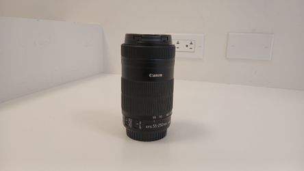 Canon EF-S 55-250mm IS STM Lens