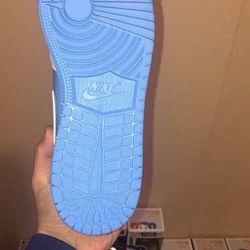 Jordan 1 Legend Blue