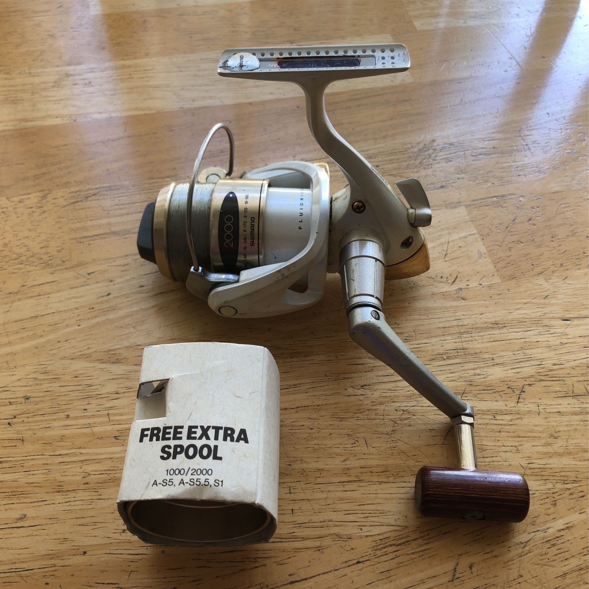 Shimano Stradic 2000 FG Spinning Reel (Excellent Condition)