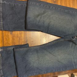Size 32x34 Men’s Dark Blue Jeans (bootcut)