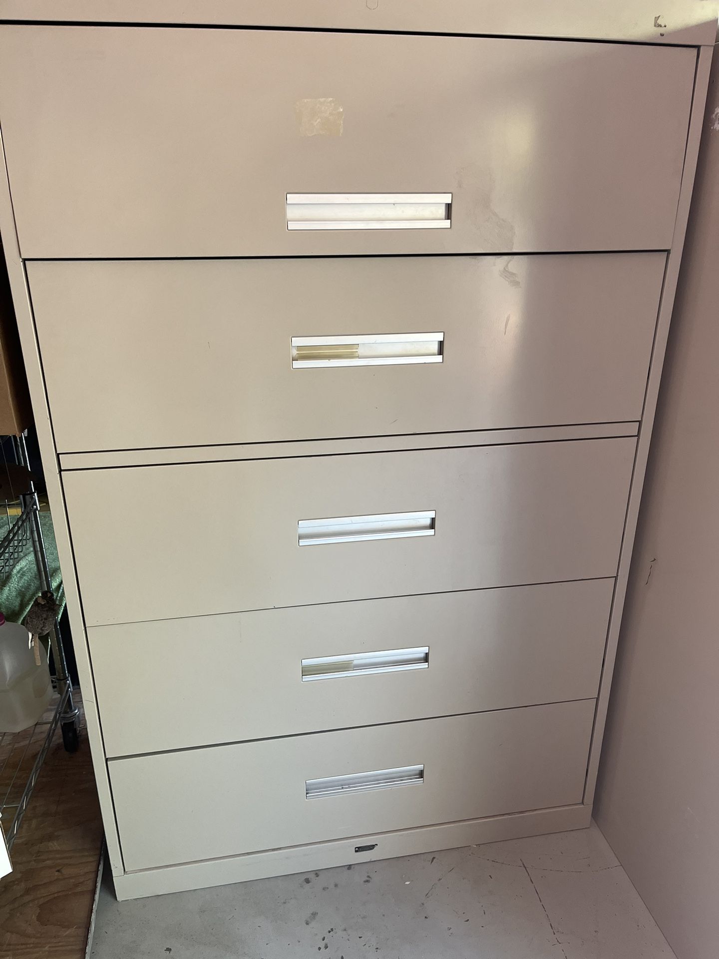 Filing CABINETS 65x42