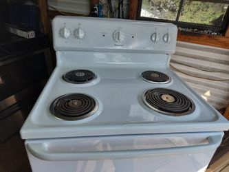 Hotpoint 30in stove