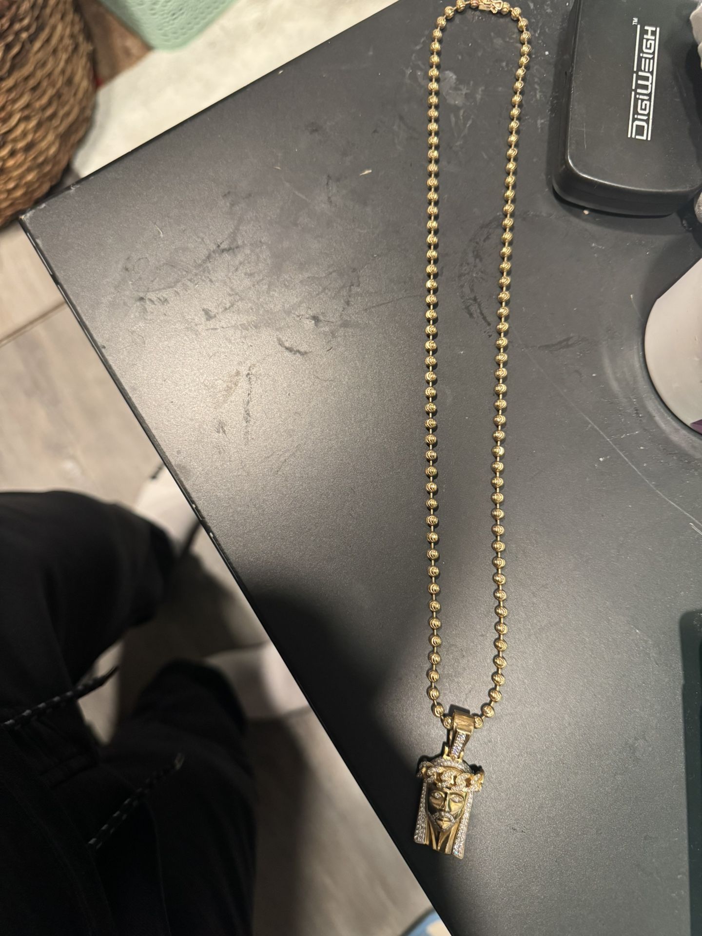 Solid 14k Gold Chain And Pendant 