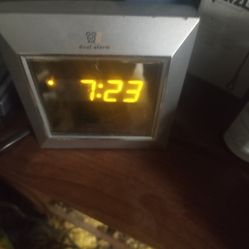 Alarm Clock Radio