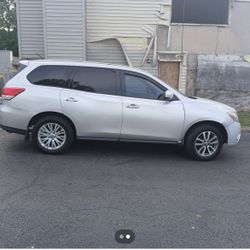 2014 Nissan Pathfinder