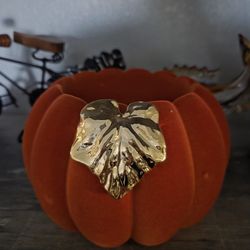 B&B Works 3 Wick Holder Pumpkin Velvet