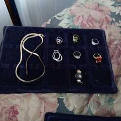 ASSORTED GOLD PLATED JEWELRY LOT