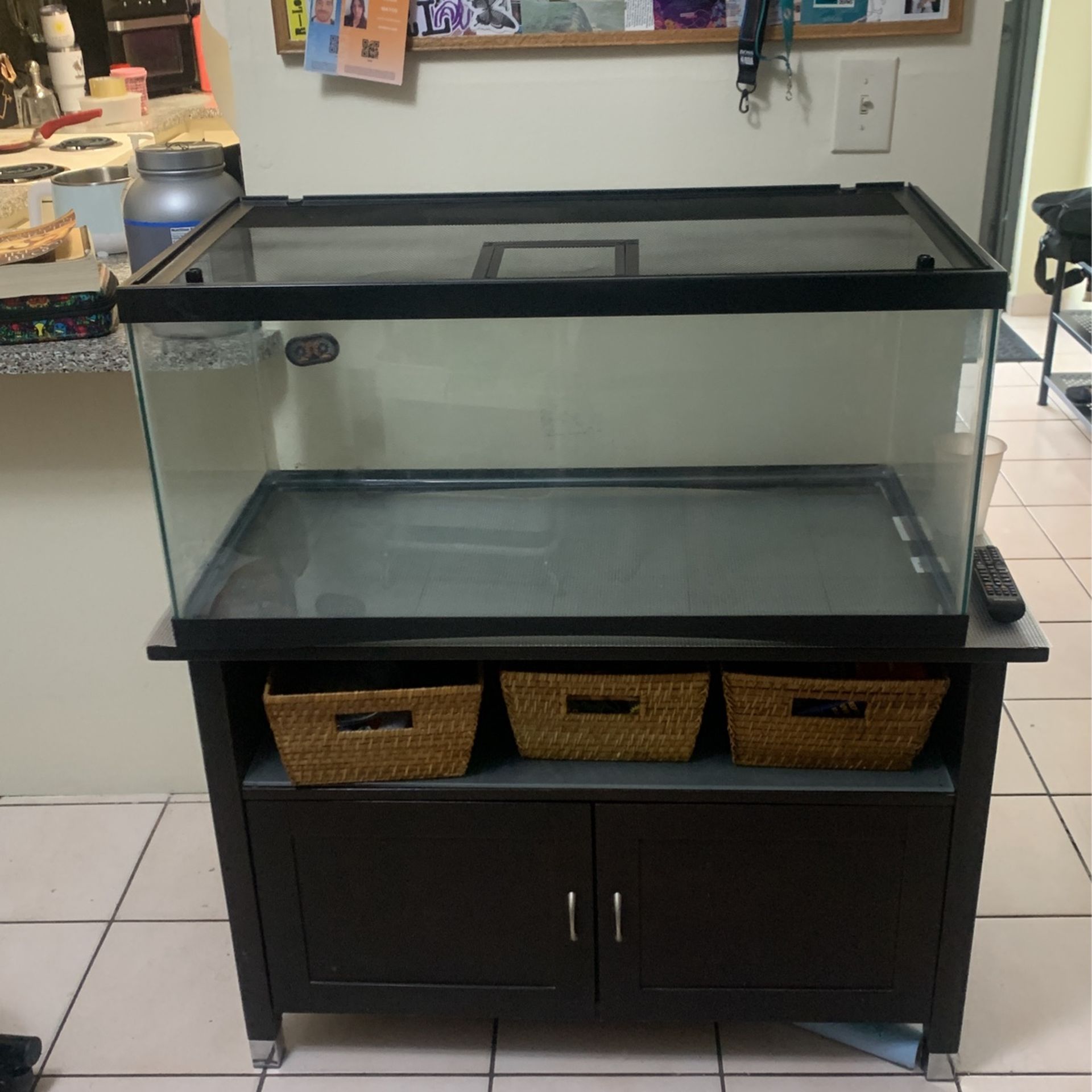 40 Gal Reptile Tank for Sale in Hialeah, FL - OfferUp