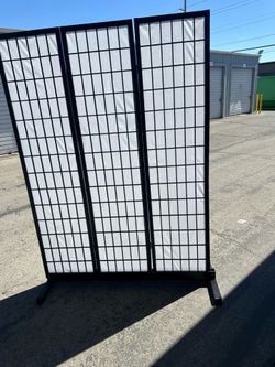 Room divider