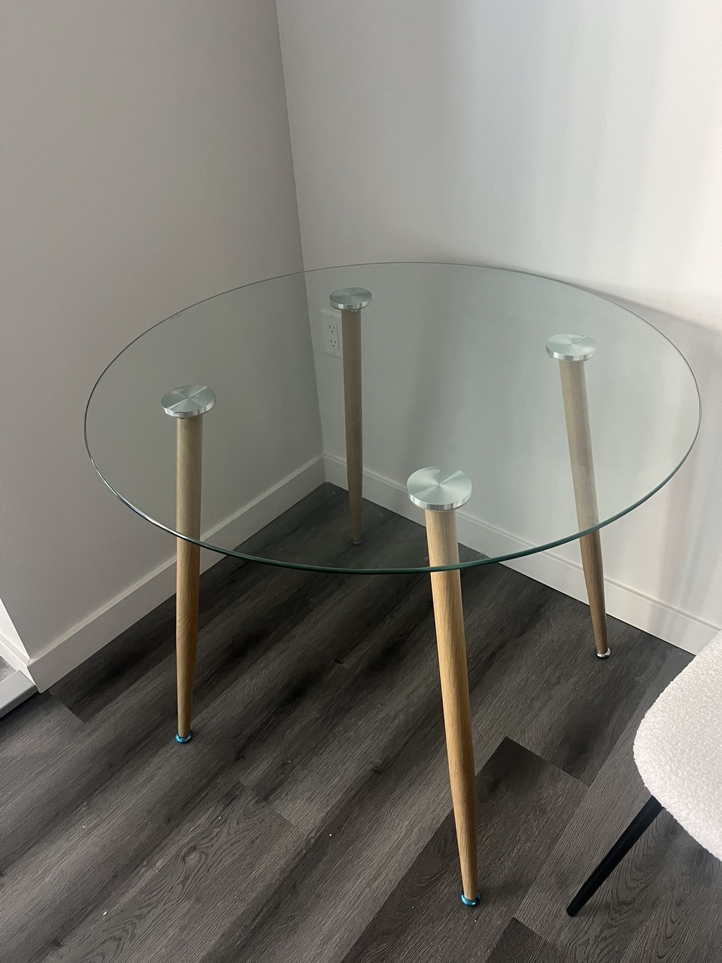 Round Glass Dining Table