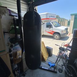 Heavy Bag Stand W/ Bag