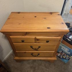 Entrace Table  Vintage Or End Table Wood 