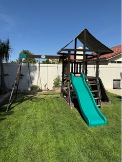 Jungle gym