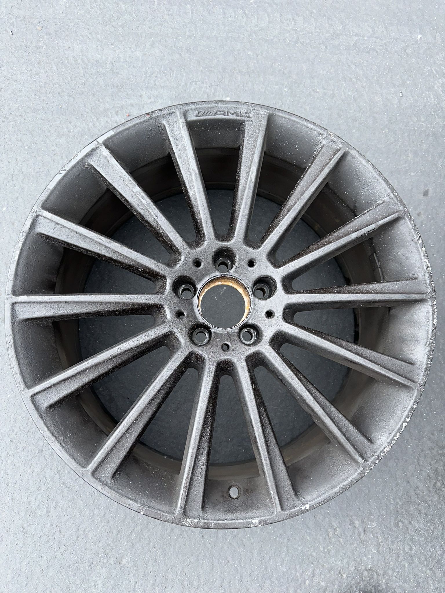Mercedes-Benz Rim