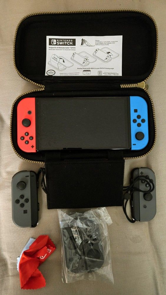 NINTENDO SWITCH OLED