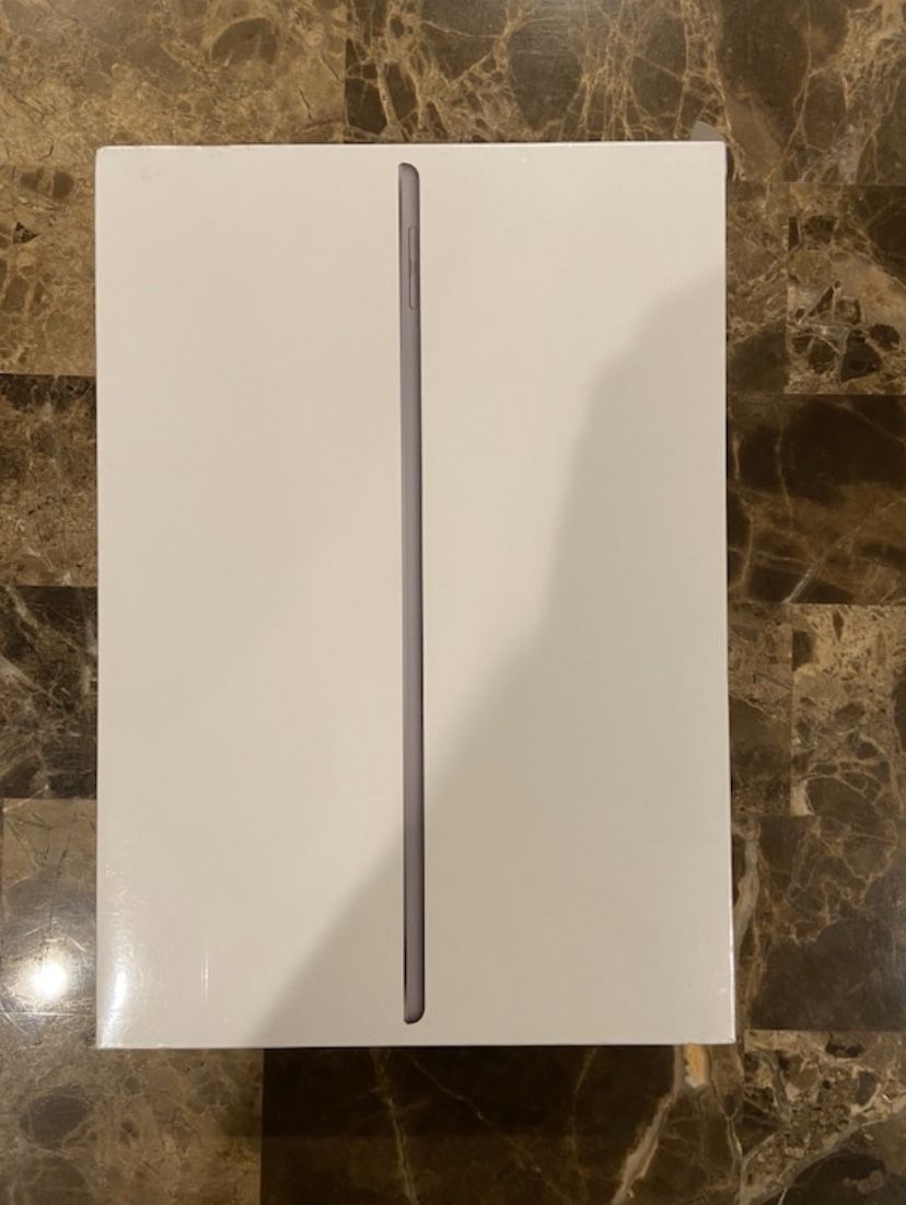 Apple iPad Air 10.5-inch Wi-Fi Only (2019 Model)