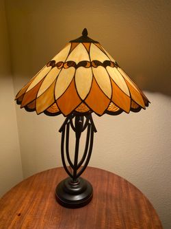 29.5” Tiffany-Style Inspired Table Lamp – Beautiful Amber/Gold Lamp With Decorative Metal Base