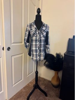 Plaid dress shirt size medium