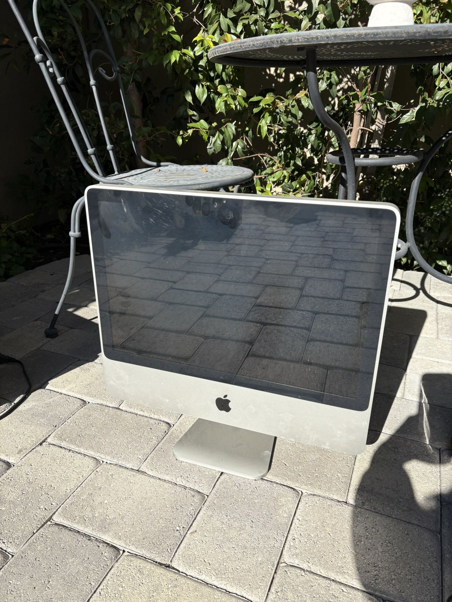 Apple computer