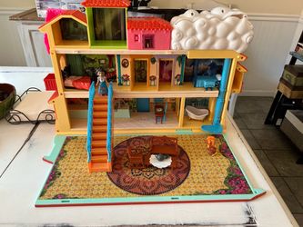 Disney Encanto Toys Madrigal Family Dollhouse Playset