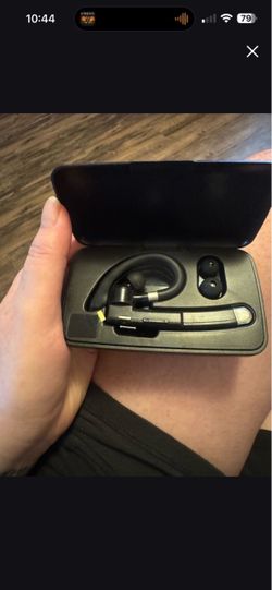Bluetooth Earpiece with Charging Case