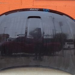 2016 Jeep Cherokee Hood