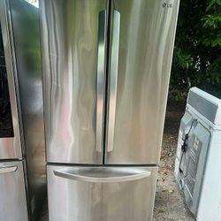 LG Refrigerator 30 Wide
