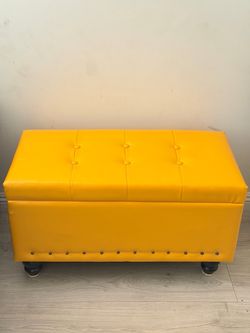 Storage ottoman