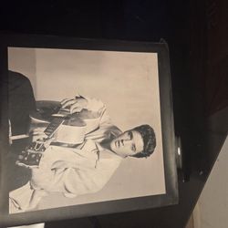 Elvis Book And Puzzle- Images Of Elvis 