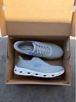 Sketchers Woman Size 10