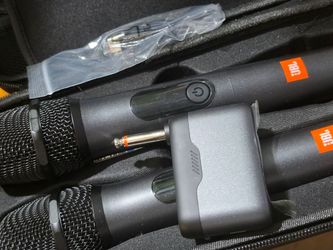 Jbl wireless microphone set