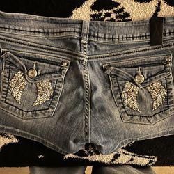 angel wing shorts 