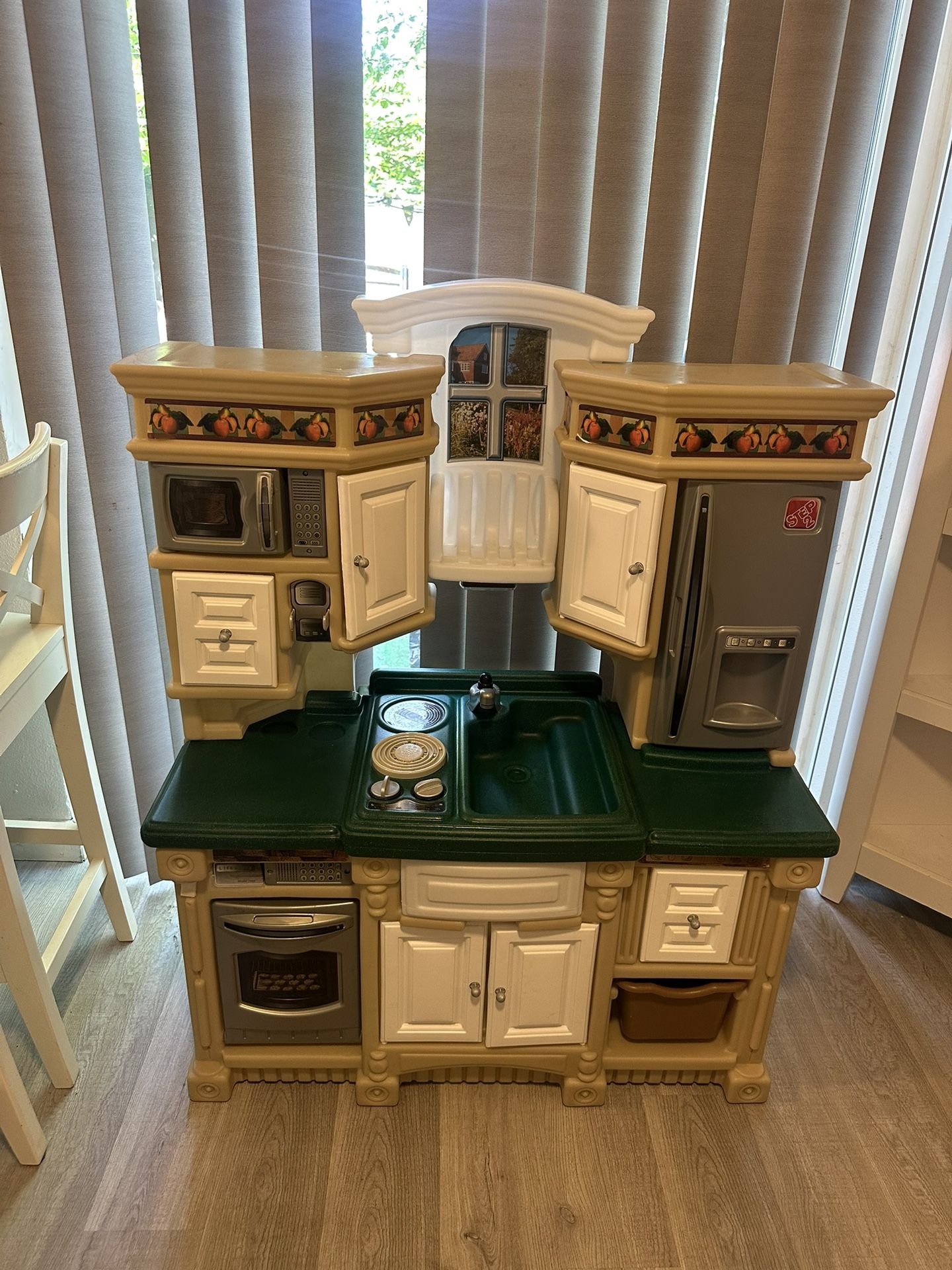 Step 2 Play Kitchen